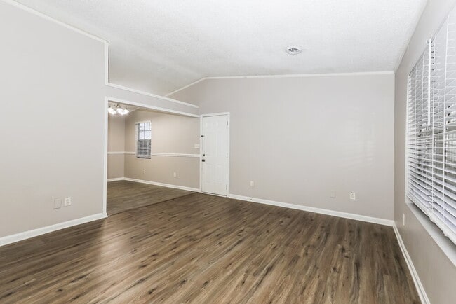 Photo - 8450 N Pond Dr