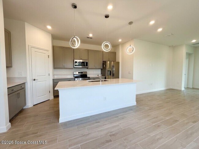 2488 Island Ave NW