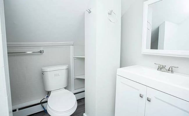 Photo - 64 Pleasant St Unidad 3