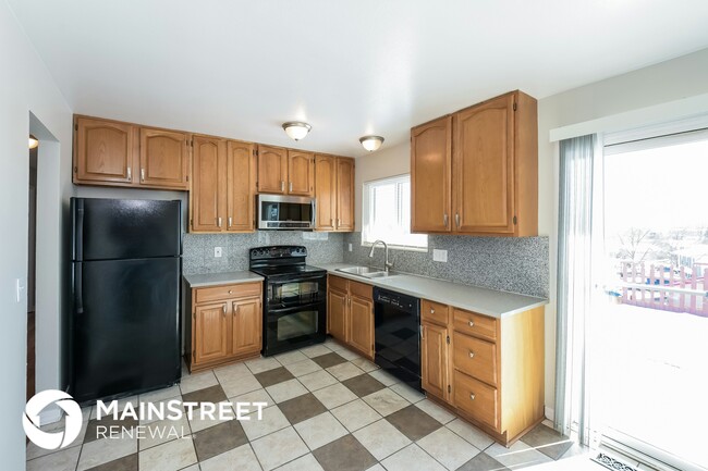 Photo - 2520 E 98th Ave