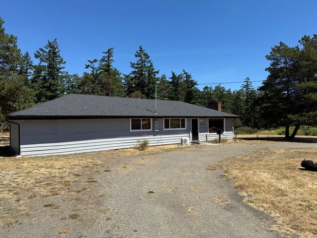 Building Photo - 1408 Corona Ave