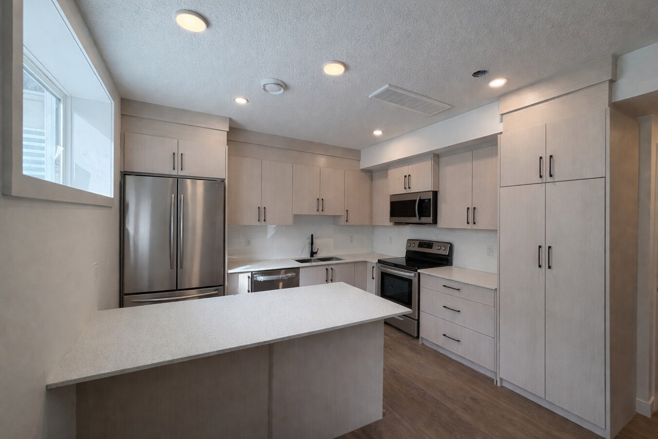 Photo - 11323-11106 106 St Unit 1B (Bsmt)