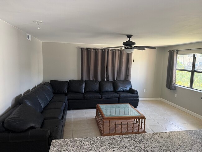 Photo - 240 SW 7th St Unit 10
