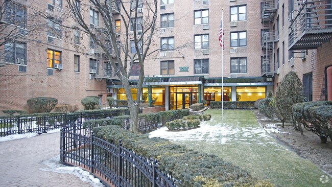 Photo - Atlantic Towers