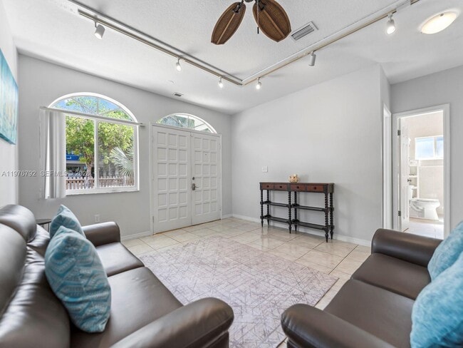 Photo - 6 SE Marlin Ave