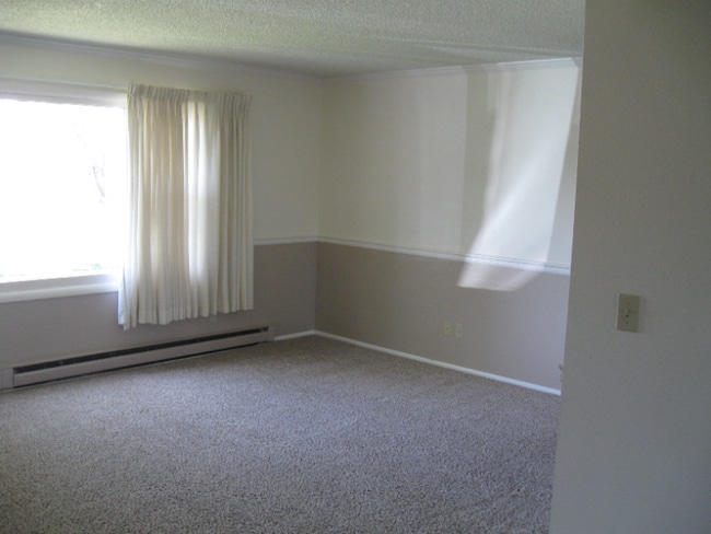 Photo - 2000-2002 S Black Ave Unit 2000-2002