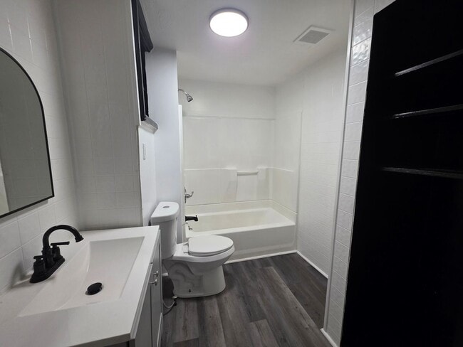 Photo - Newly Updated 2 bedroom 1 Bath House for rent!