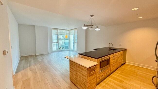 Photo - 2BR 2BA @ The BLU in SOMA/South Beach -AMSI Unit 8B