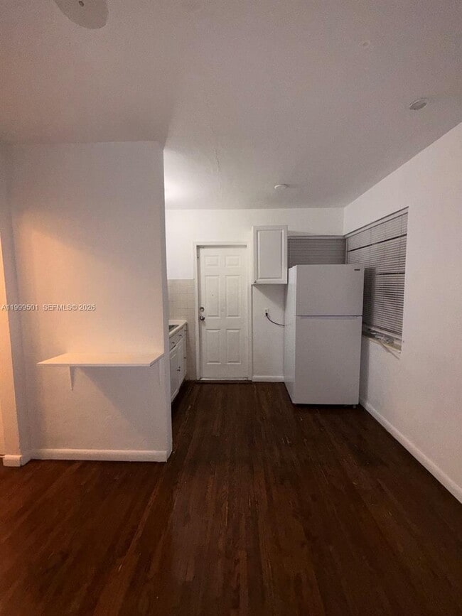 Building Photo - 1955 Taylor St Unit 1-2