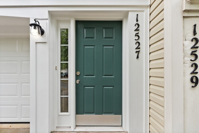 Photo - 12527 Heykens Ln