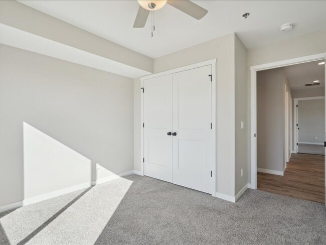 Photo - 7028 Thunder Vly Dr Unit Apt 2