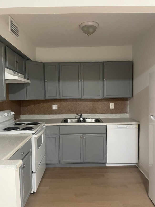 Photo - 2029 NW 46th Ave Unit E107