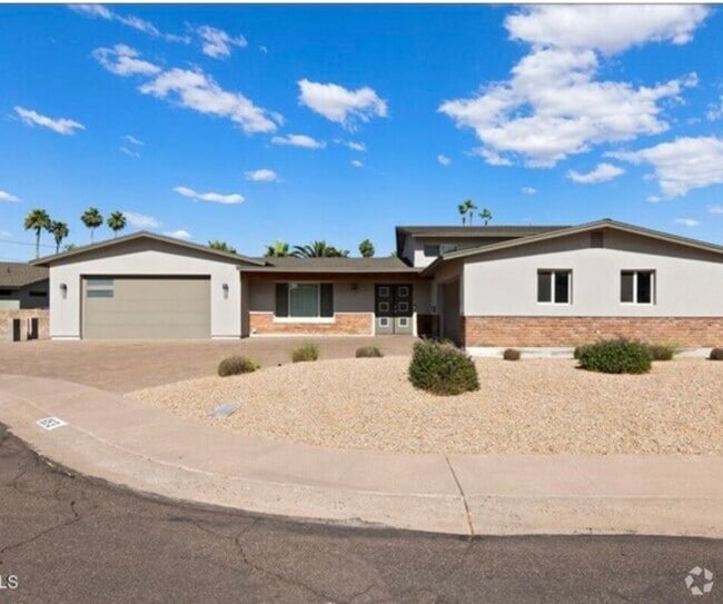 Building Photo - 6513 N 86th Pl Rental