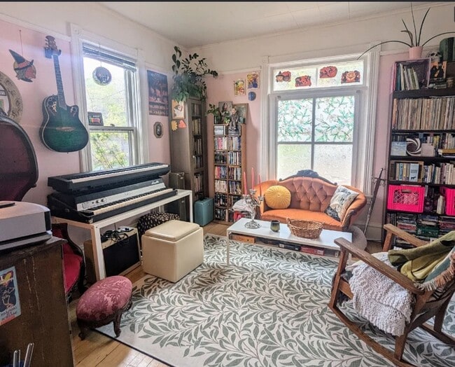 Photo - 1802 W 3rd St Unidad 1 Main