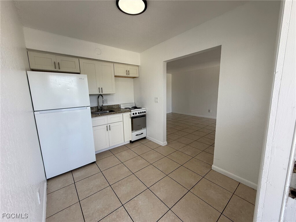 Photo - 2452 Stella St Unit 102