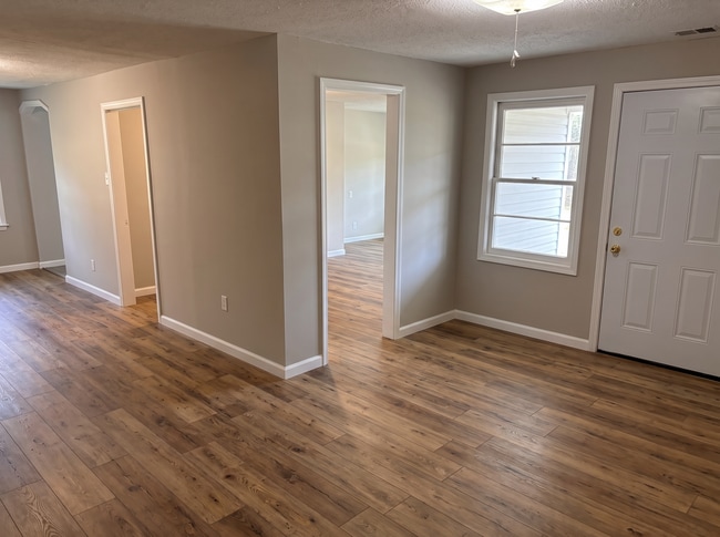 Photo - 4487 Aline Rd