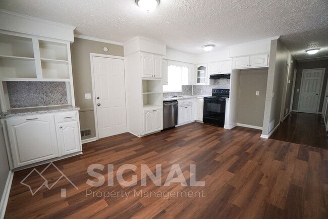 Photo - 1644 30th St SW