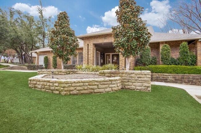 Photo - 2301 Ave H East Unidad b1