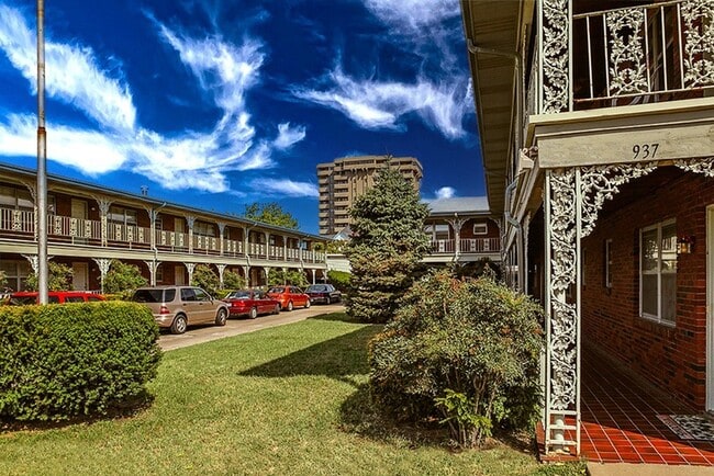 Exterior - King's Apartments