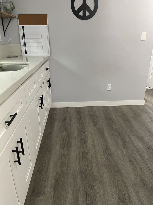 Studio - 6425 Haas Ave