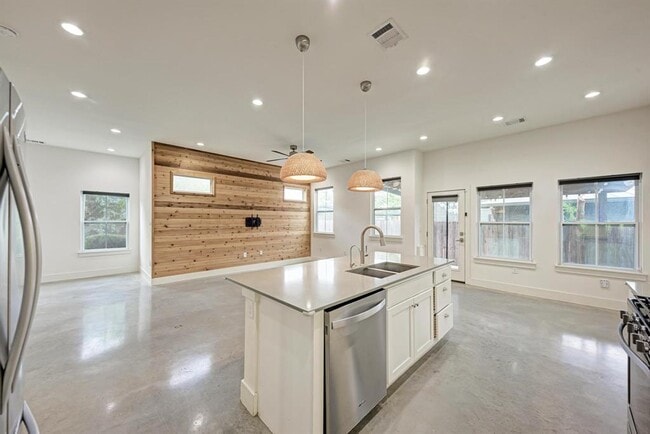 Photo - 1000 Taulbee Ln Unit B