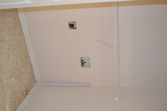 Photo - Oaks of Wichita Apartments