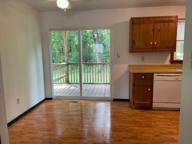 Photo - Moss Creek Apartments