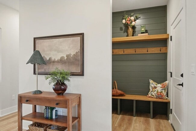 Photo - 3 Bedroom Townhome Available November 5th,...