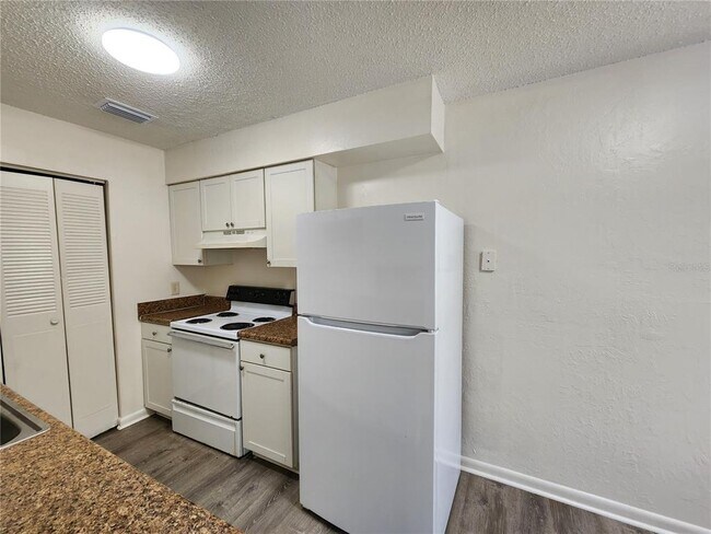 Photo - 4407 SW 71st Terrace Unit C