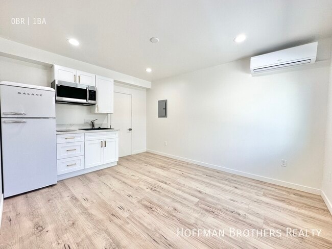 Photo - 3742 Westwood Blvd Unidad A