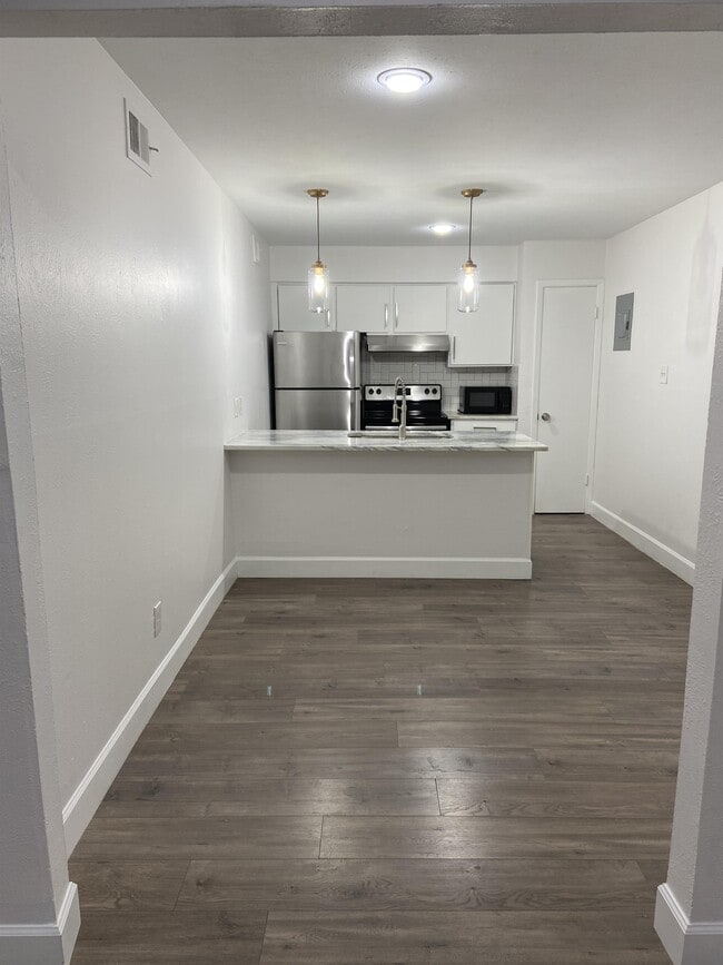 Photo - 5003 Skillman St