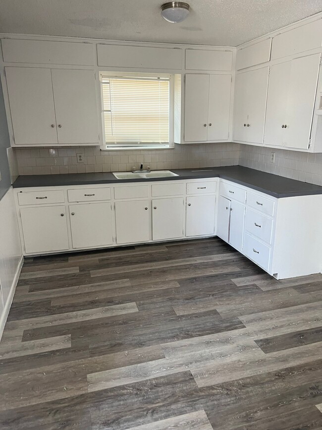 Photo - 1606 22nd St