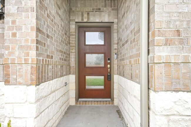 Photo - Gorgeous 3/2 in Sierra Vista with a Backyard Oasis!