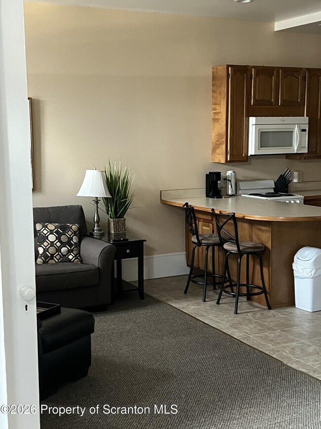 Photo - 18 E Tioga St