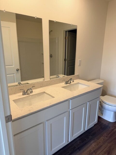 Photo - 305 McCleary Ln