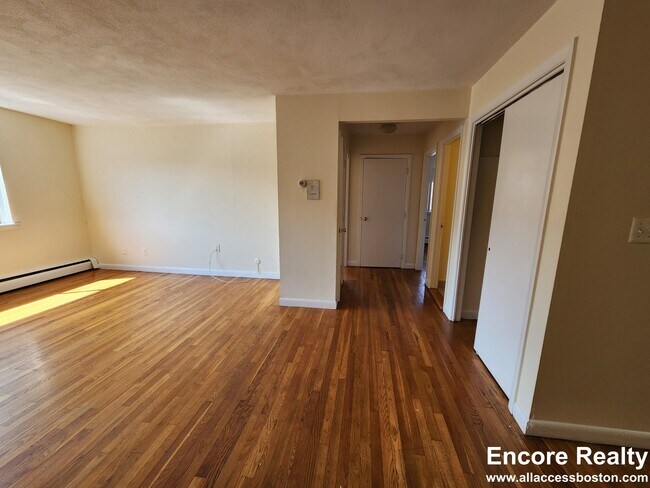 Photo - 51 Gardner St Unidad 3