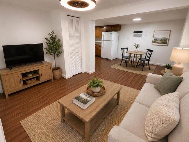 Building Photo - Move-In Ready! Walk to Flagler College & Historic Downtown | 1BR Available Now