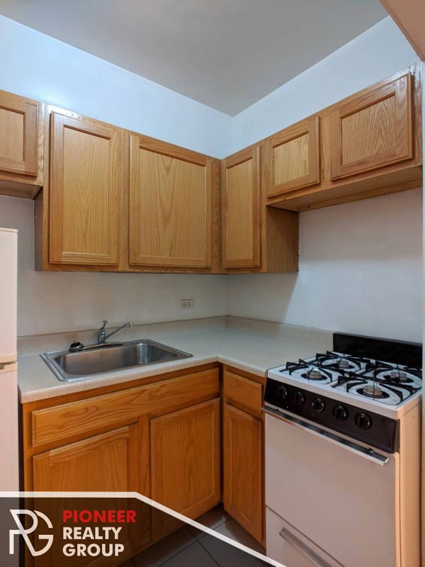 Photo - 1164 N Dearborn St Unidad 1164-213