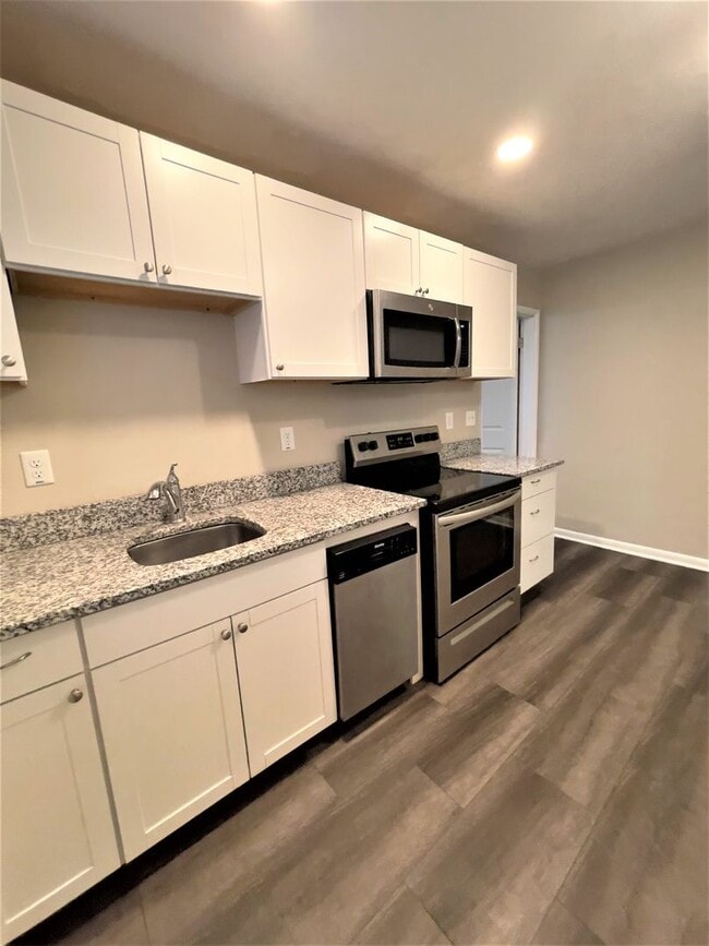 Photo - Clayton Ave (6521-23) Unit 6521