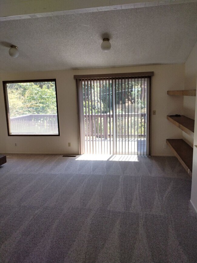 Photo - 2911-2913 Central Blvd Unidad 2913