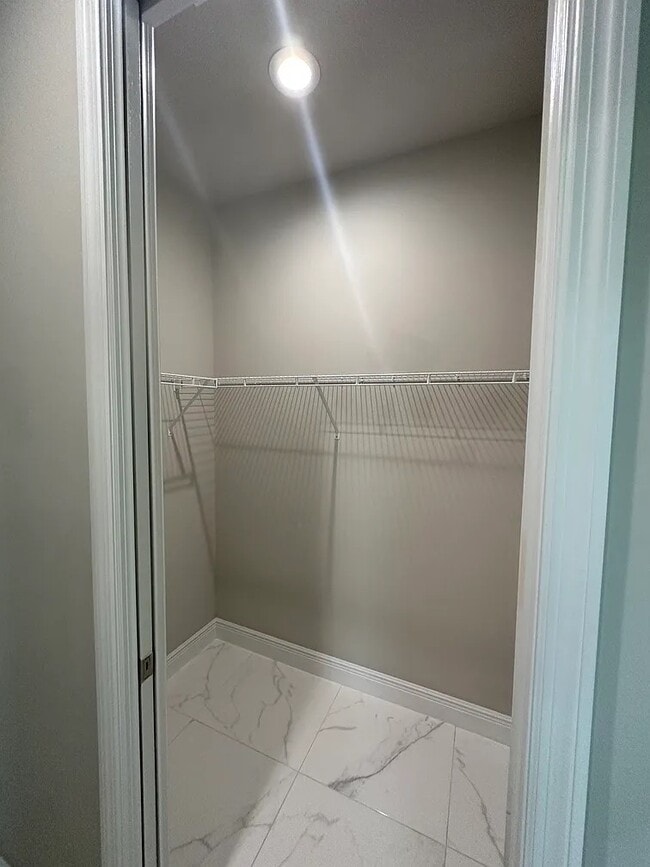 Photo - 1405 Poinsettia Ave