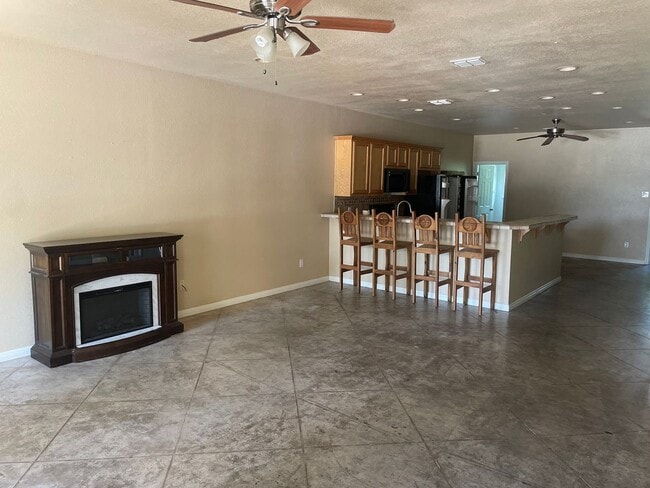 1006 Oakwood Ave