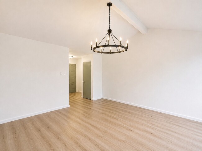 Building Photo - 9511 Bollingbrook Dr
