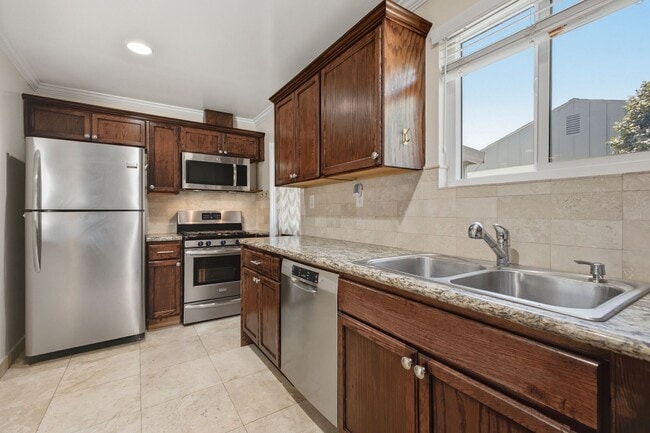Photo - Stunning 3-Bedroom Burbank Home with Office & Entertainer’s Backyard