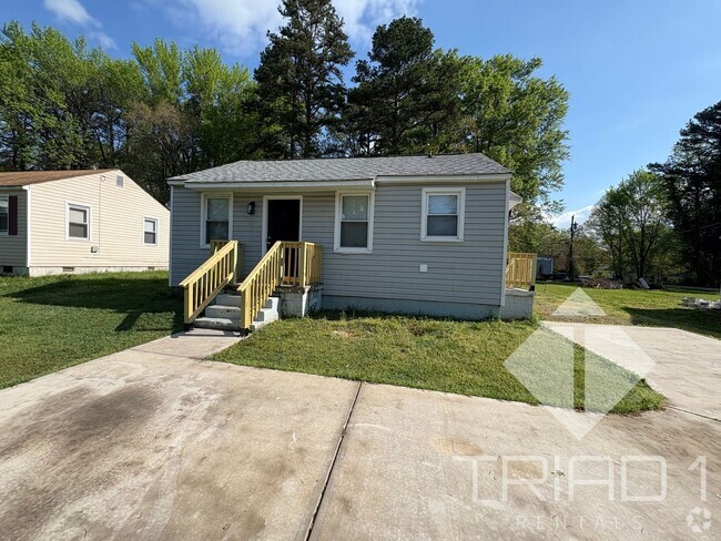 Building Photo - Charming 2-Bedroom Home in a Great Locatio...