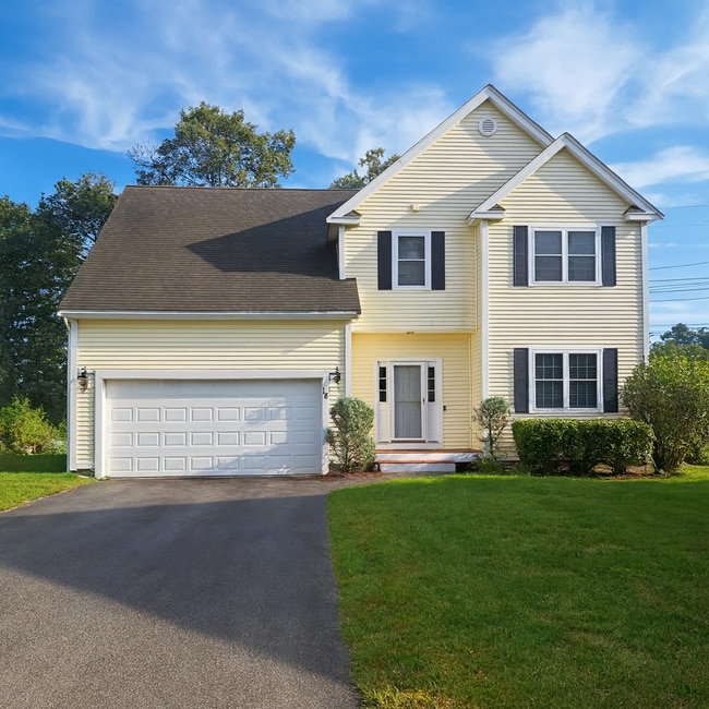 Building Photo - ? GORGEOUS COLONIAL – 4 BED / 2.5 BATH ? Rental