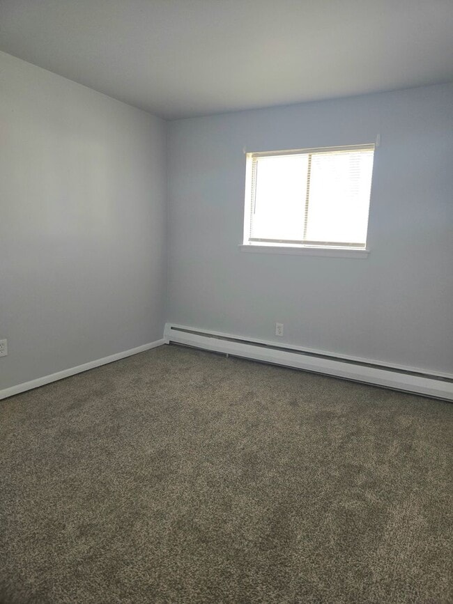 Photo - Large 2 bedroom, 1 bathroom Unit 1035-B