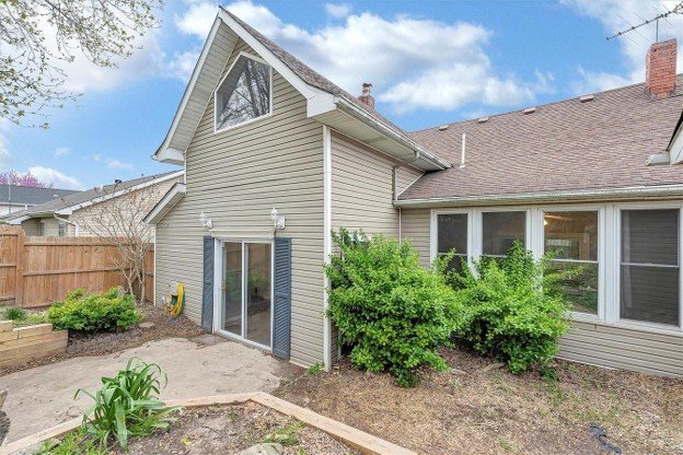 Photo - 212 Bates St