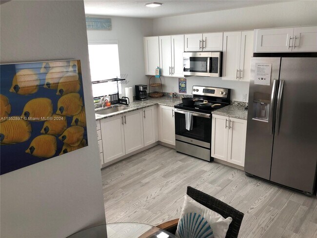 Photo - 10877 Overseas Hwy Unit 38