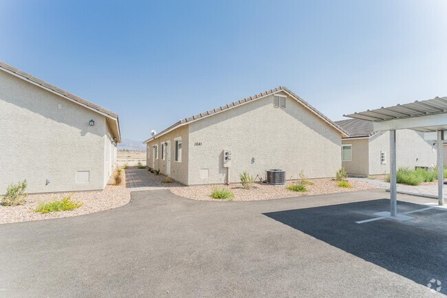 Building Photo - 1661 S Dandelion St Rental